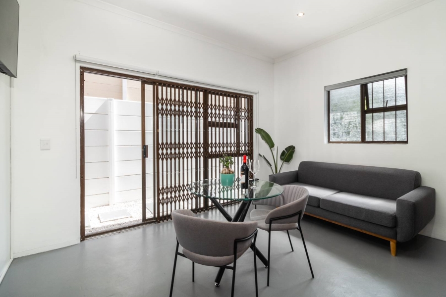 To Let 1 Bedroom Property for Rent in Table View Western Cape